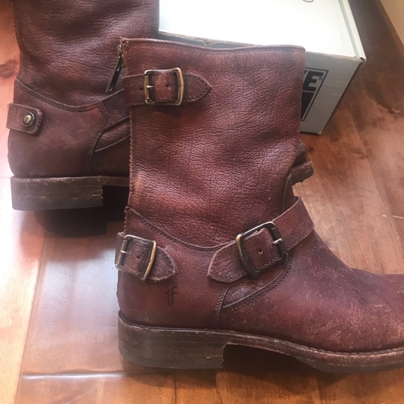 Frye Shoes - Frye Veronica boot dark brown size 9 classic